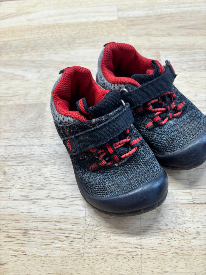 OshKosh Sneakers – 6/7