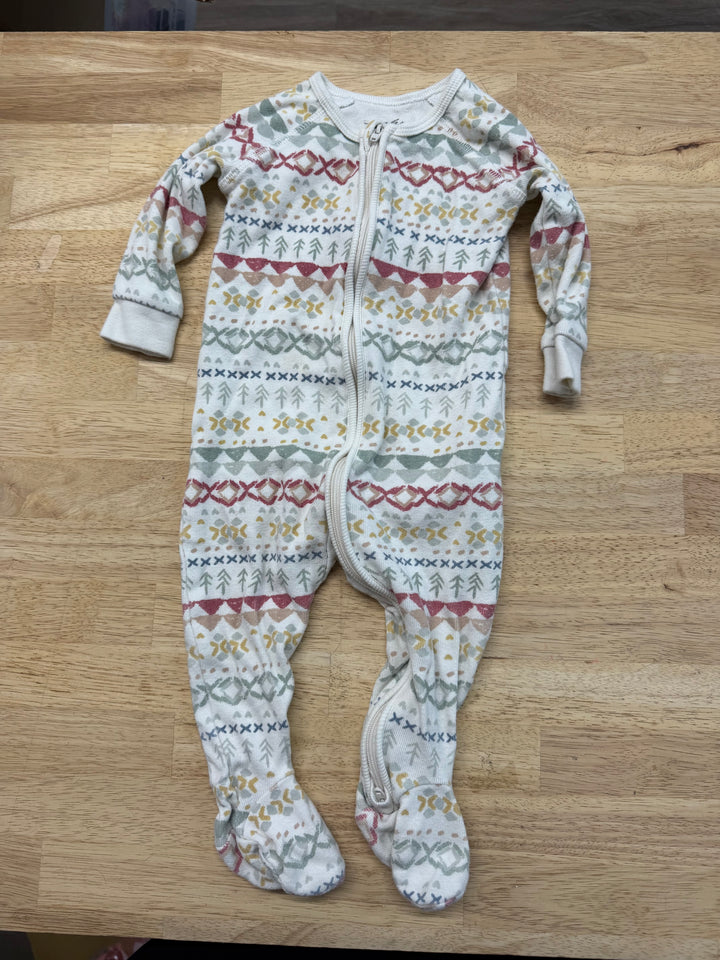 Pehr Geometric Footed Sleeper – 3–6M | Cream Two-Way Zip | Play