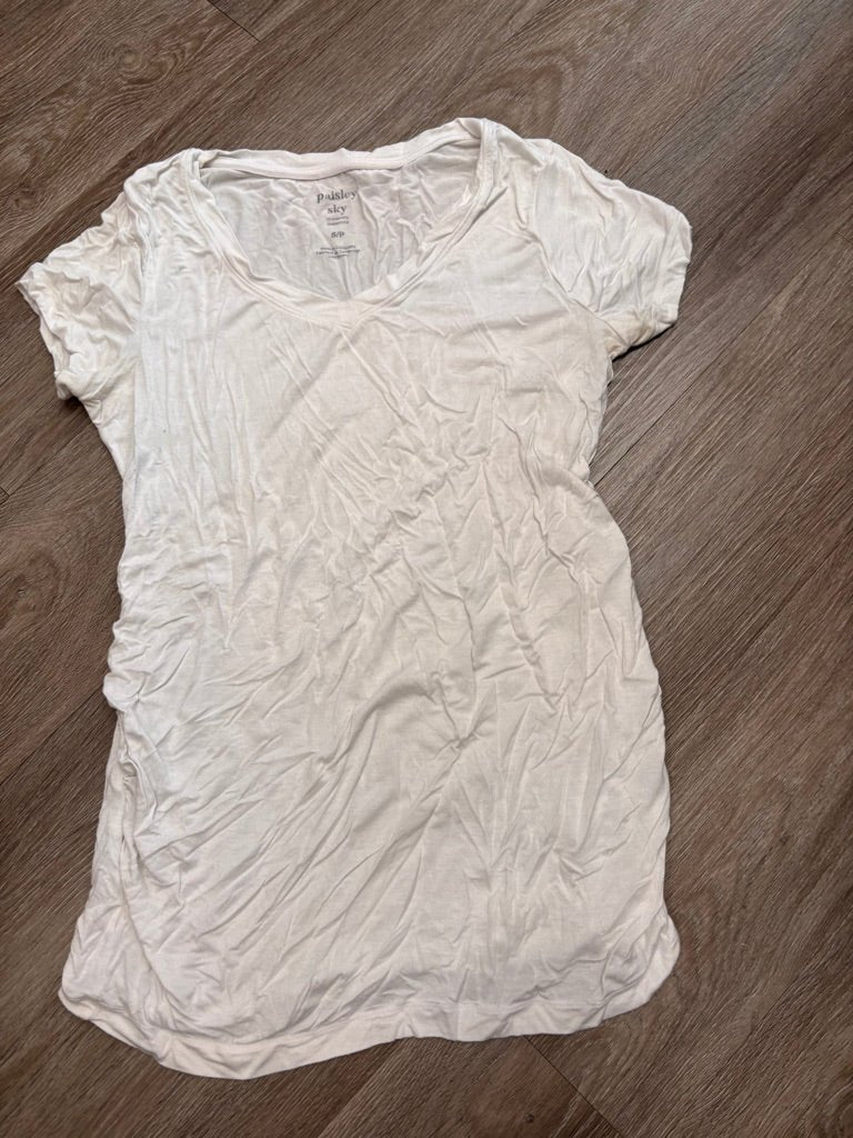 Paisley Sky Maternity T-Shirt – Size S (White, V - Neck) - Nest and Sprout - Consignment