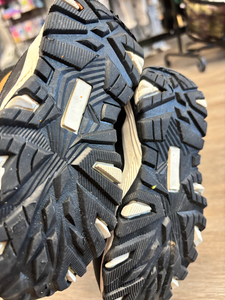 Insulated Winter Boots Black Brown Water-Resistant | Size 9