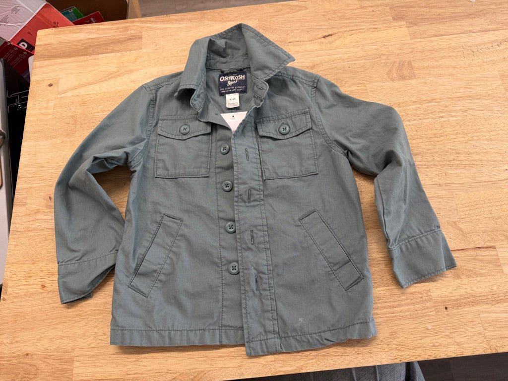 OshKosh Lightweight Overcoat – 4T | Sage Green Button - Up - Nest and Sprout - Consignment