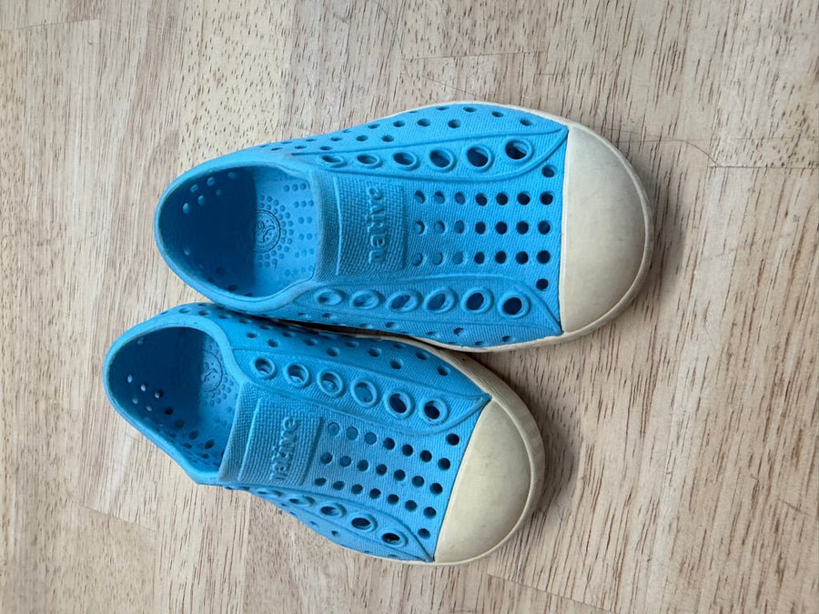 Native Shoes – C4 | Light Blue | = - Nest and Sprout - Consignment