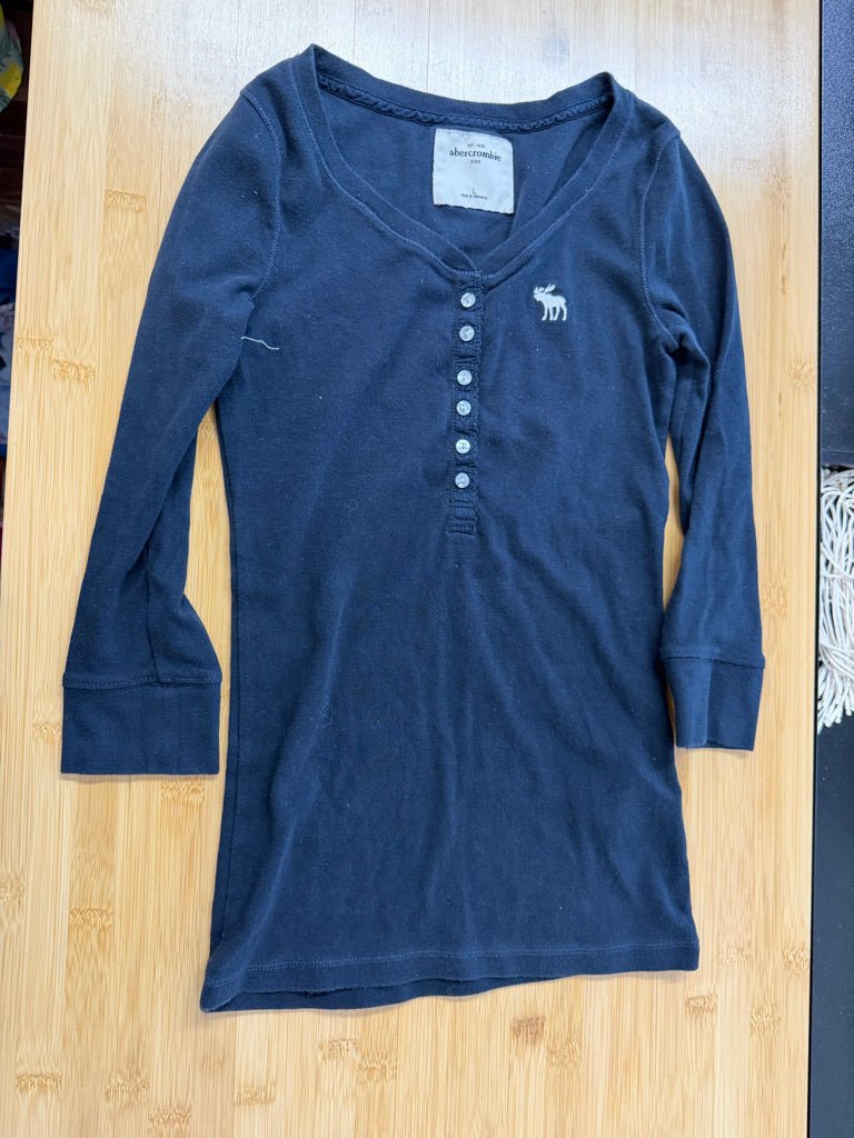 Abercrombie Kids Henley – Youth L | Black Pearl Buttons - Nest and Sprout - Consignment