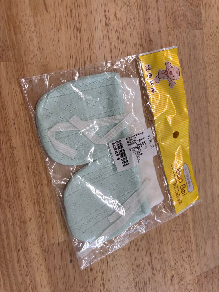 Light Green Baby Mittens - Nest and Sprout - Consignment