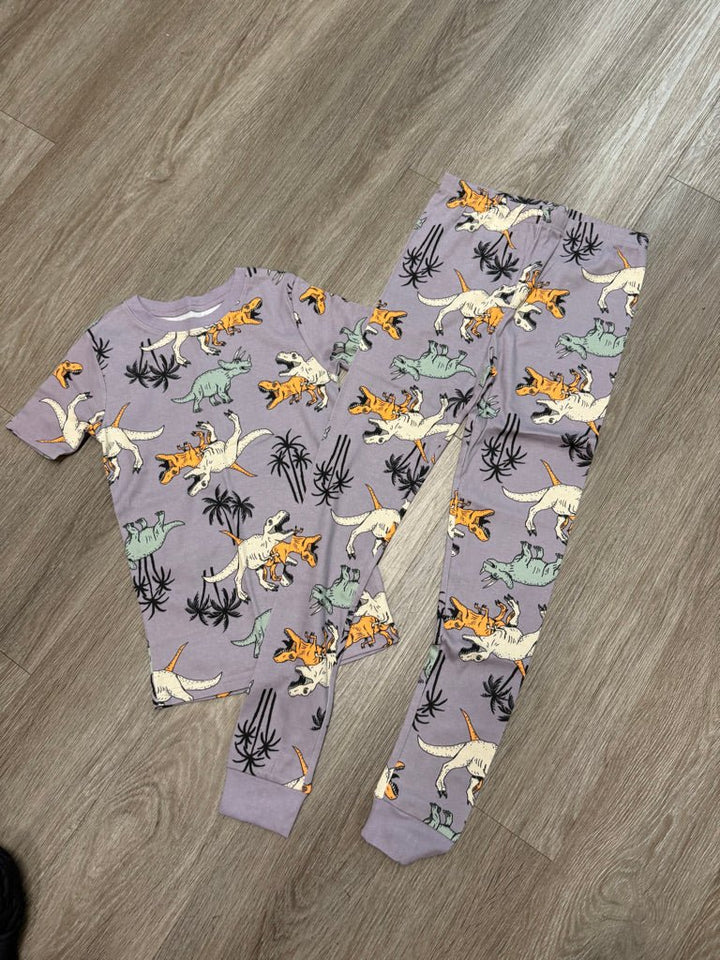 Carter's PJ Set – 10Y | Light Purple Allover Dinosaur Print Like New - Nest and Sprout-Consignment