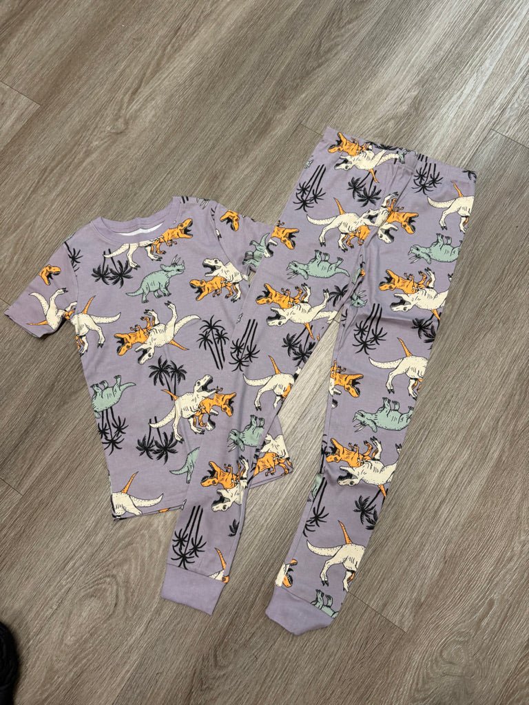Carter's PJ Set – 10Y | Light Purple Allover Dinosaur Print Like New - Nest and Sprout-Consignment