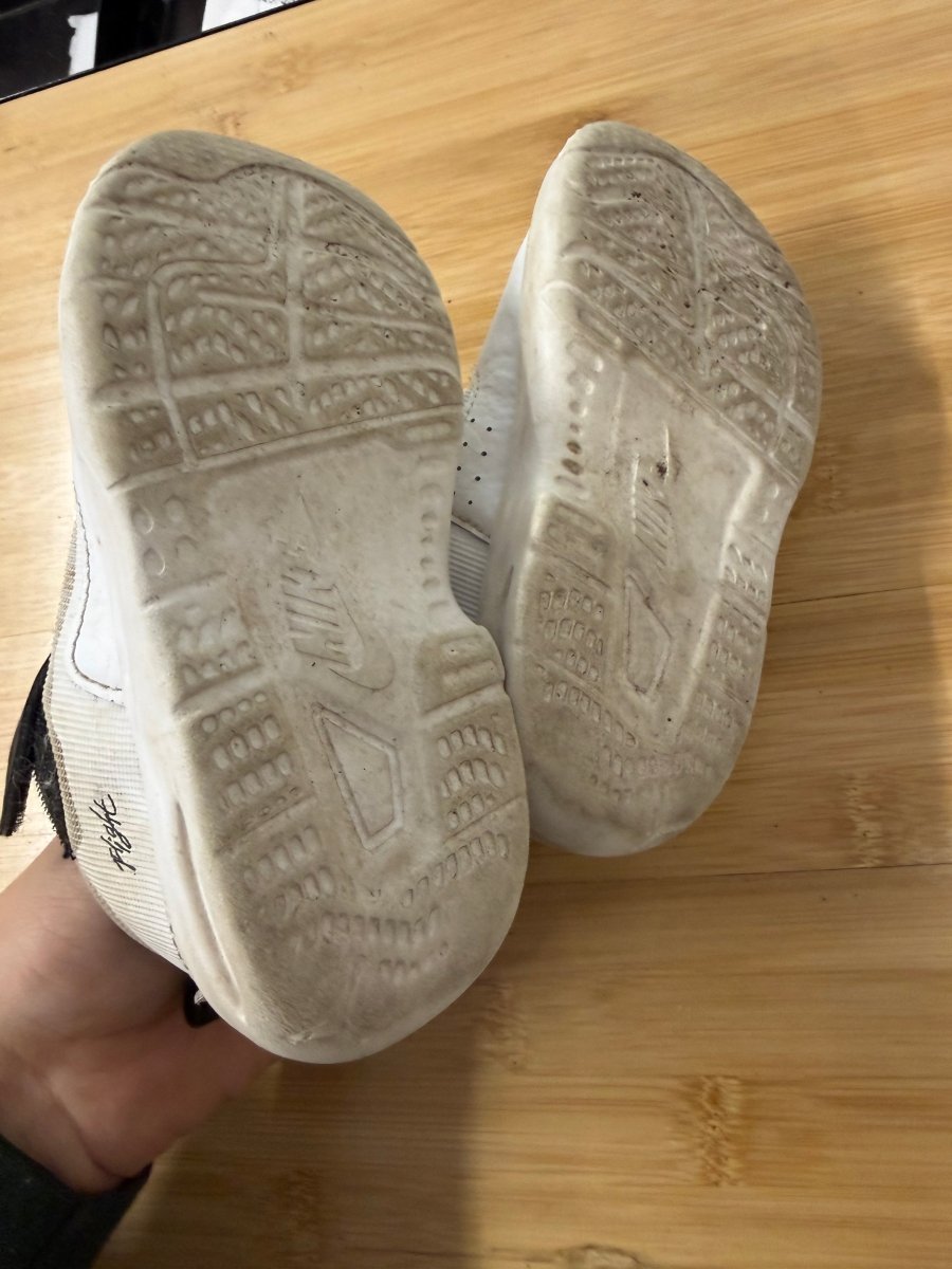 Nike Velcro Sneakers – 9 | White & Black Inner - Nest and Sprout-Consignment