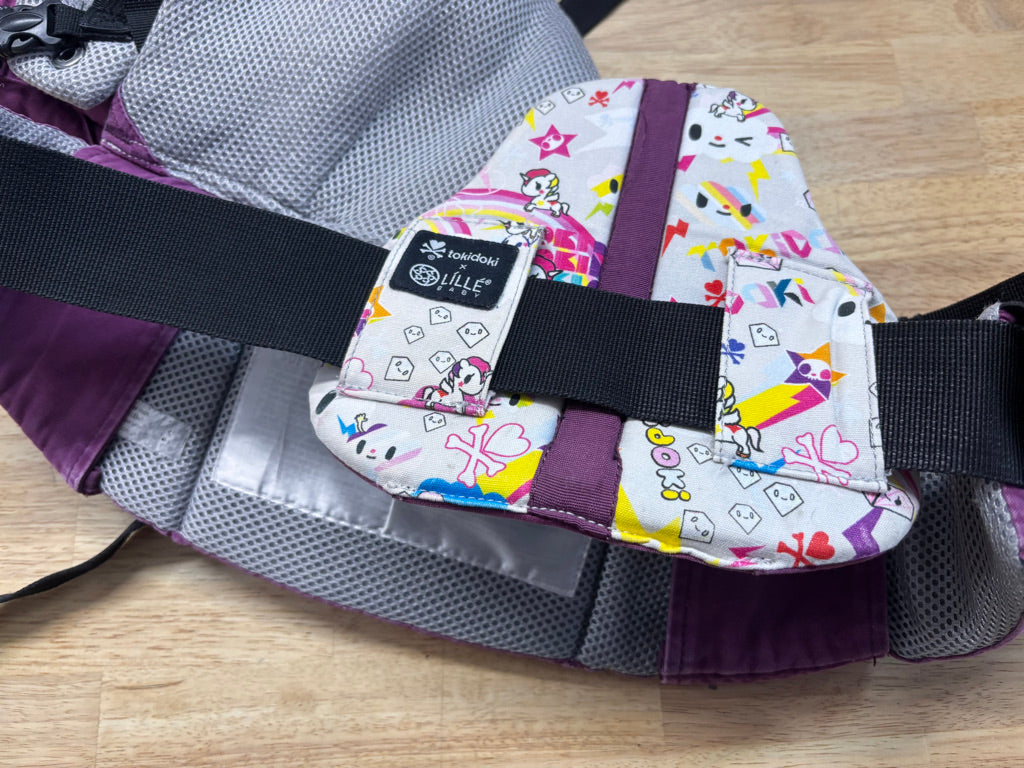 Lillebaby Complete All Seasons Baby Carrier – Tokidoki Print in Unicorn