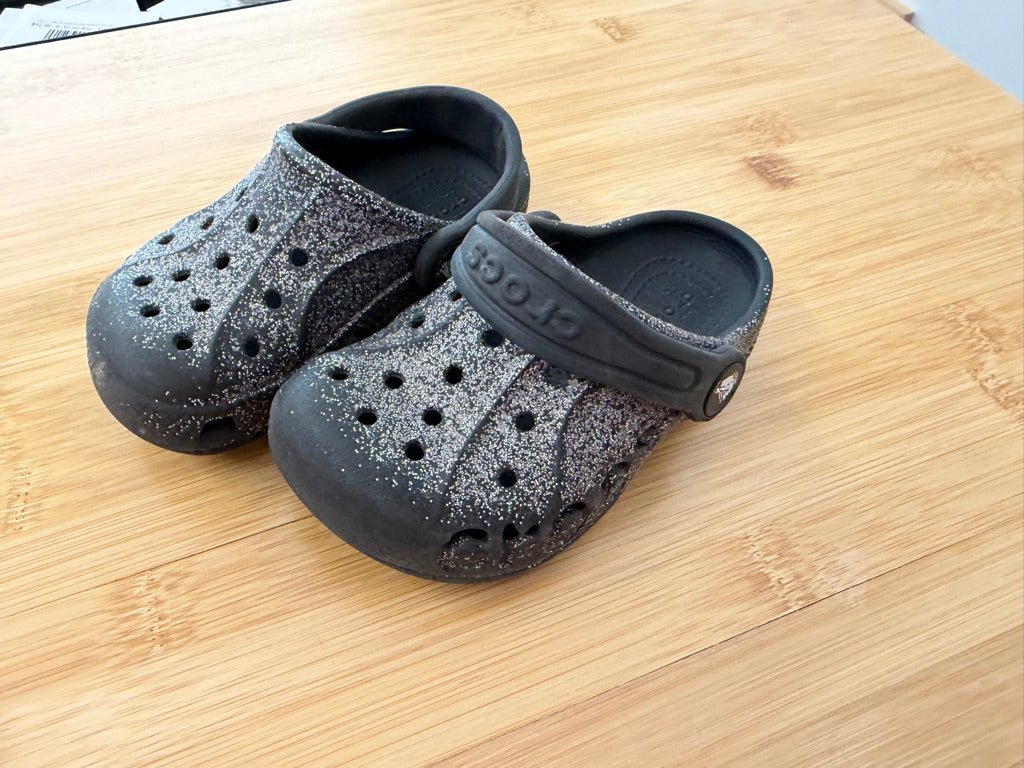 Crocs – 7 | Black Silver Sparkle - Nest and Sprout-Consignment