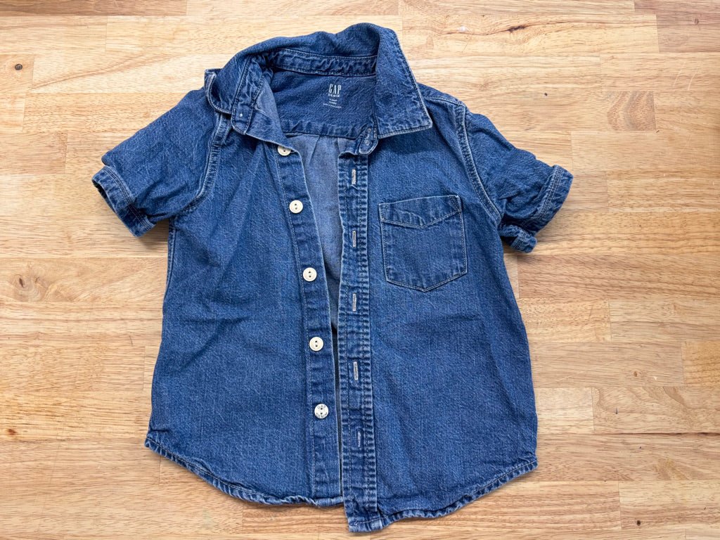 Gap Denim Shirt – Size 4Y (Short Sleeve) - Nest and Sprout - Consignment