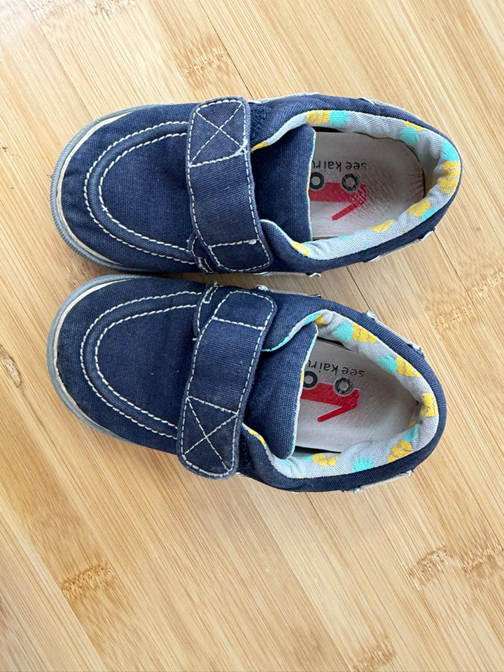 See Kai Run Boat Shoes – 8 | Navy Velcro
