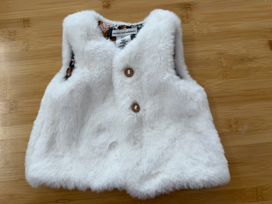 Cupcakes and Cashmere Faux Fur Vest – 6–9M