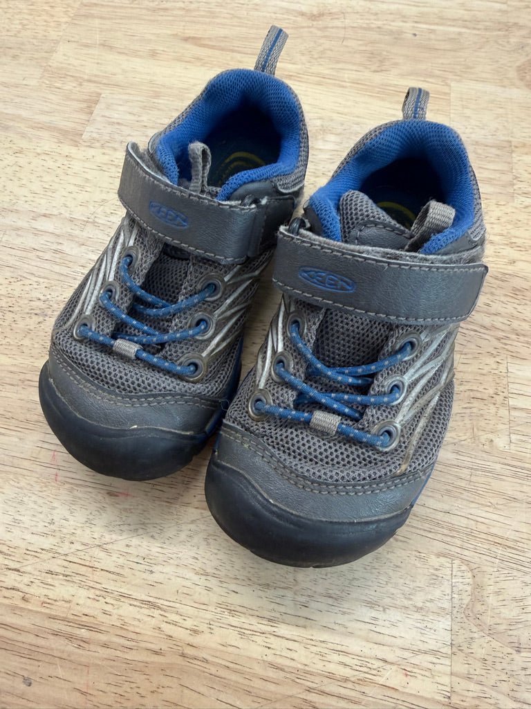 Keen Sneakers – 9 | Grey Velcro | Play - Nest and Sprout - Consignment