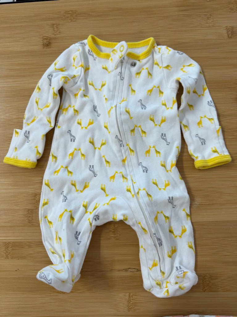 Simple Joys by Carter's Footed Zip-Up Sleeper – Newborn | Yellow Giraffe Print | Play - Nest and Sprout-Consignment