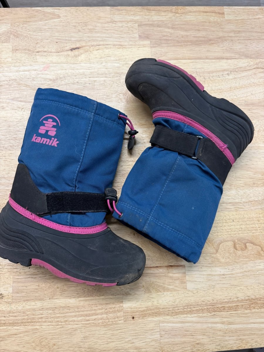 Kamik Galosh Rain Boots – Youth 2 | Navy and Pink | With Liners - Nest and Sprout-Consignment