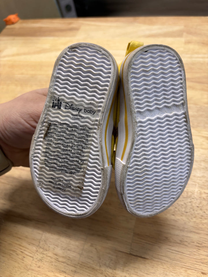 Lion Print Slip-On Sneakers – Size 5