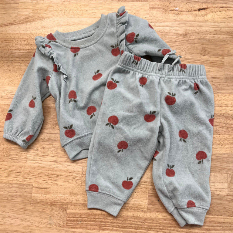 Carters Child of Mine 3–6M Fleece Set – moderate wear