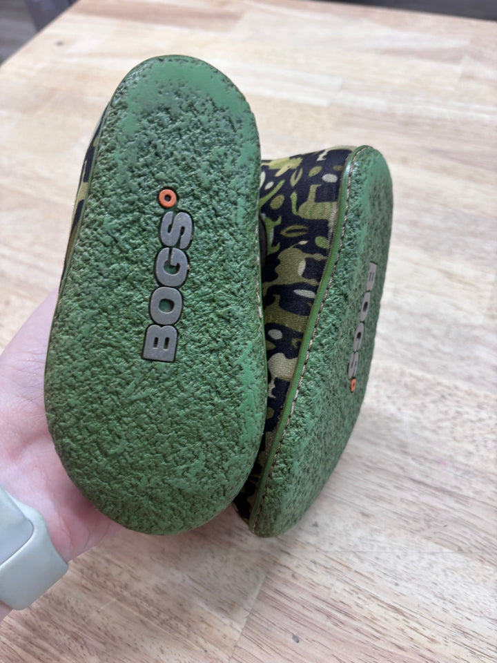 Bogs Printed Winter Boots – 6