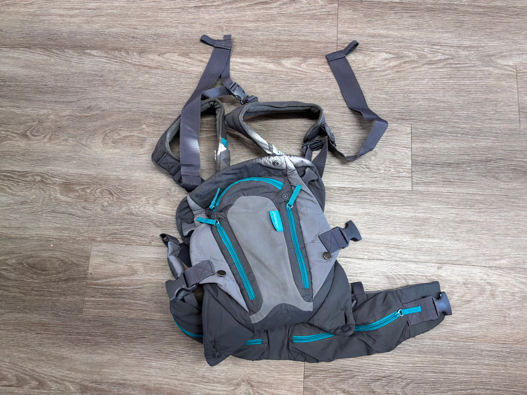 Infantino Carry-On Multi-Pocket Carrier