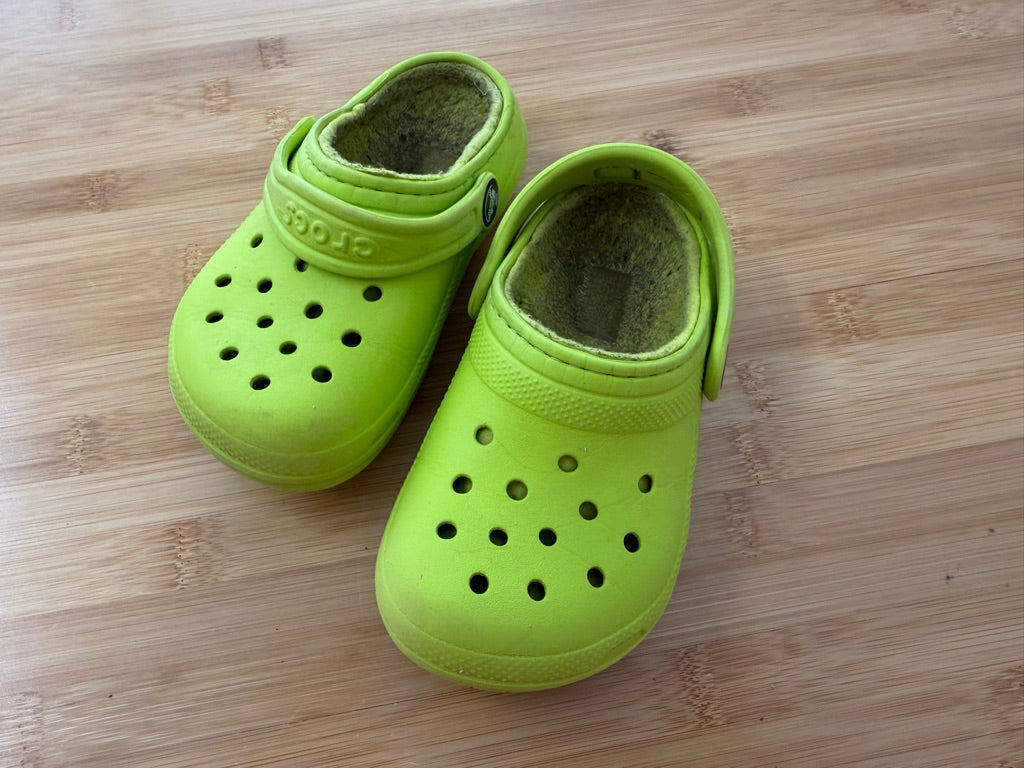 Crocs Fleece-Lined – C9 | Lime Green | Play