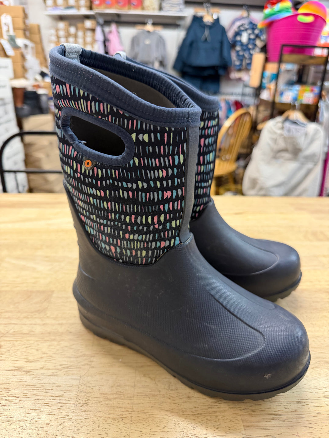 Bogs Neo Classic Boots - PLAY – Youth 3 | Navy | Pink and Mint Pastel Print