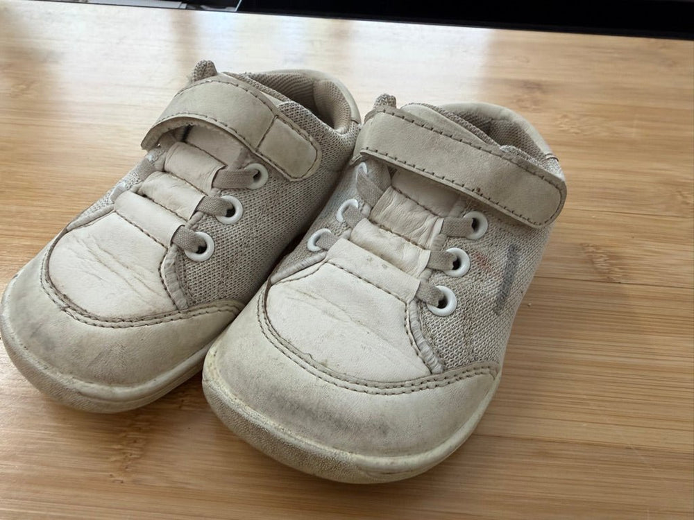 Hobibear Barefoot Sneakers – EU 24 (US 8) | White Velcro - Nest and Sprout-Consignment