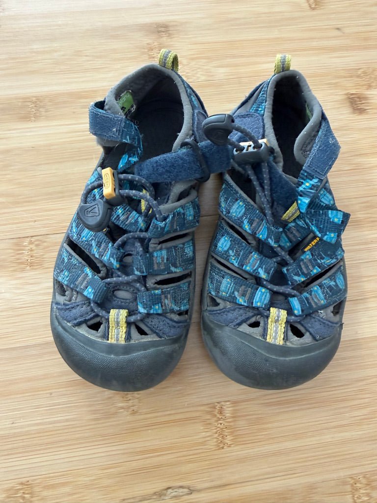 Keen Closed Toe Sandals | Blue - Nest and Sprout-Consignment