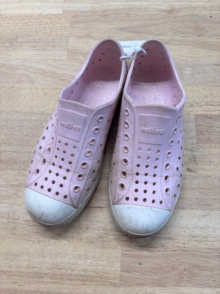 Native Jefferson Shoes – J2 - Nest and Sprout - Consignment