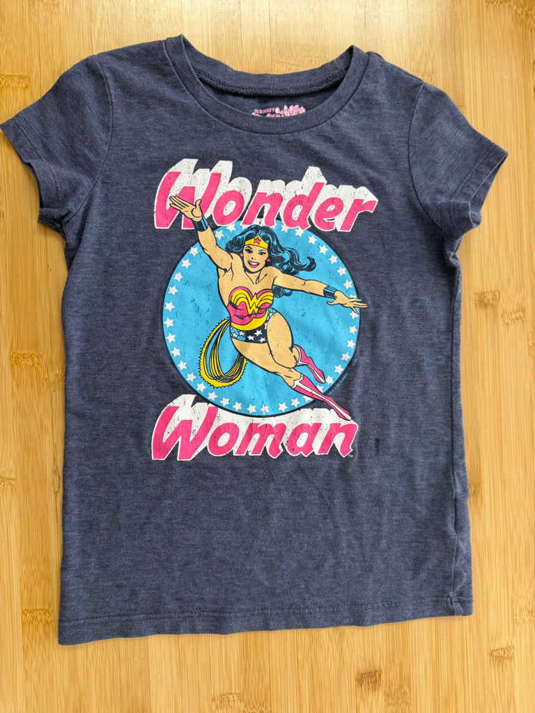 Old Navy Collectibles Wonder Woman Graphic Shirt – 6/7 | Play