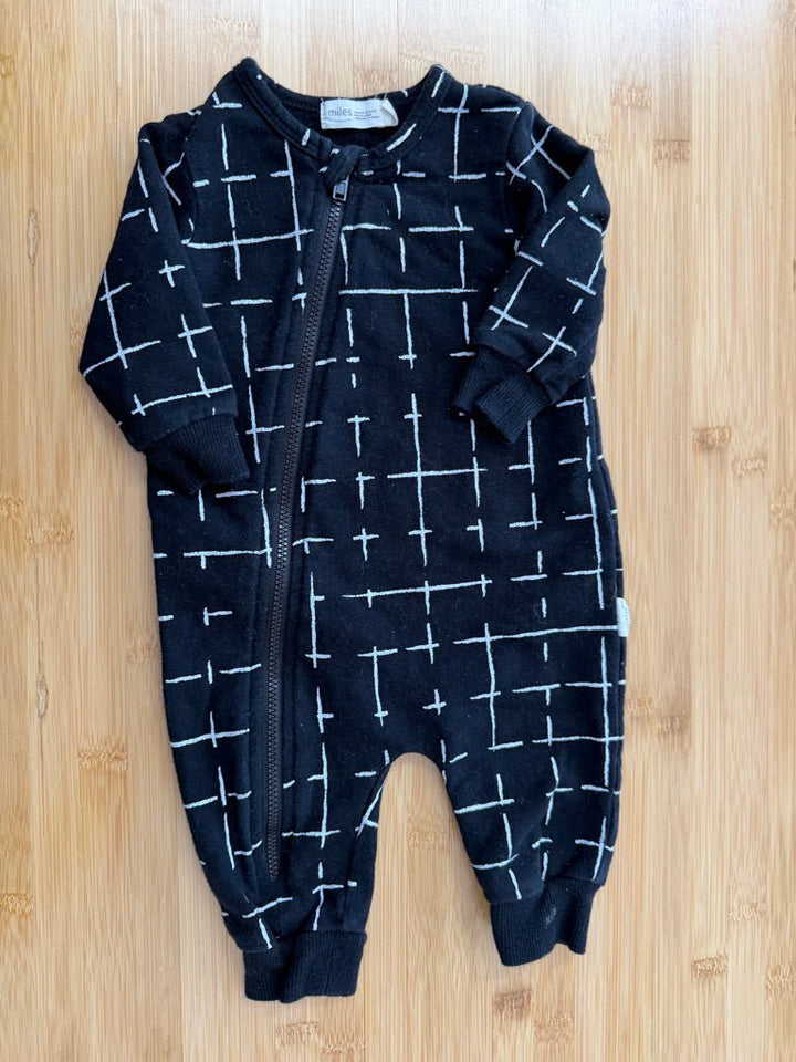 Miles the Label Footless Sleeper – 0–3M | Black White Thatch Print Zip - Nest and Sprout-Consignment