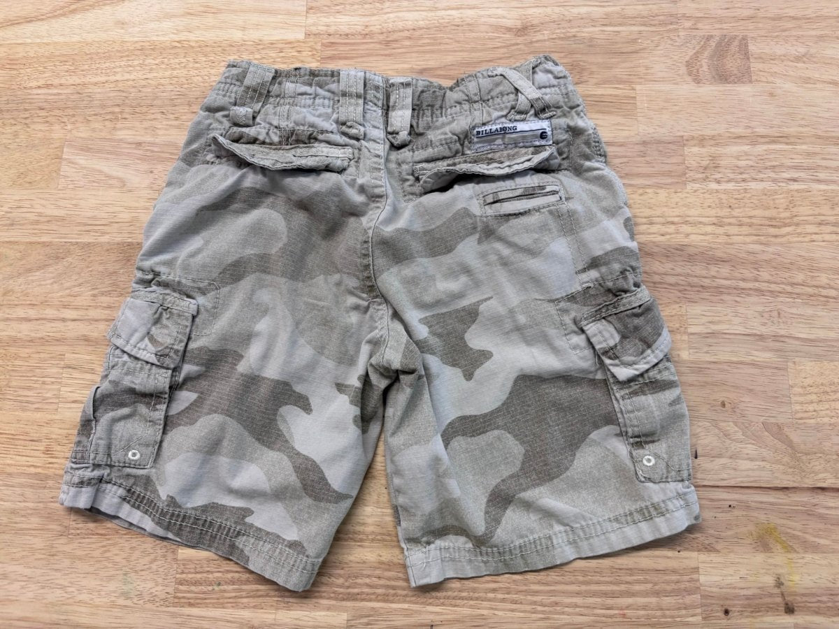 Billabong Size 5Y Camo Shorts – Light Grey with Inside Adjustment - Nest and Sprout - Consignment