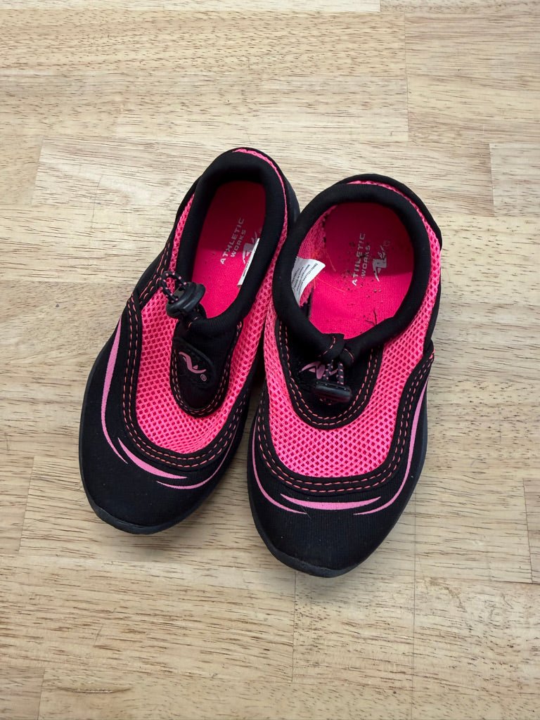 Athletic Works Water Shoes – 7/8 | Hot Pink - Nest and Sprout - Consignment