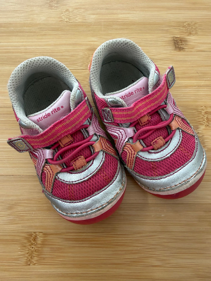 Stride Rite Wide Toe Box Early Walker – 6 (EU 22) | Pink & Orange