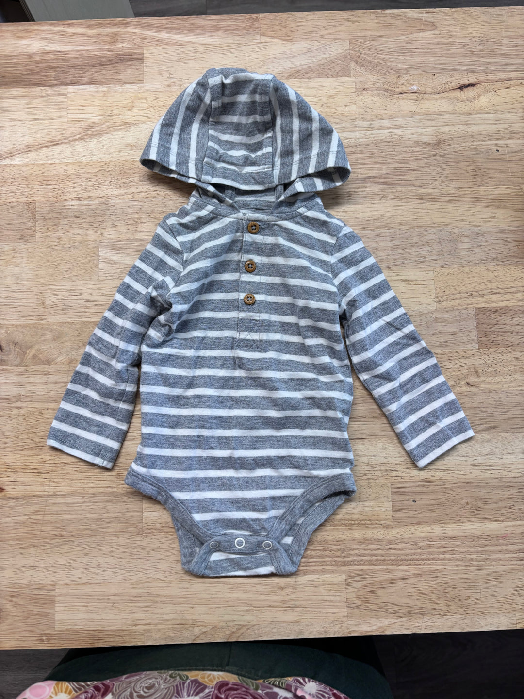 Max Studio Baby Hooded Bodysuit 6–9M