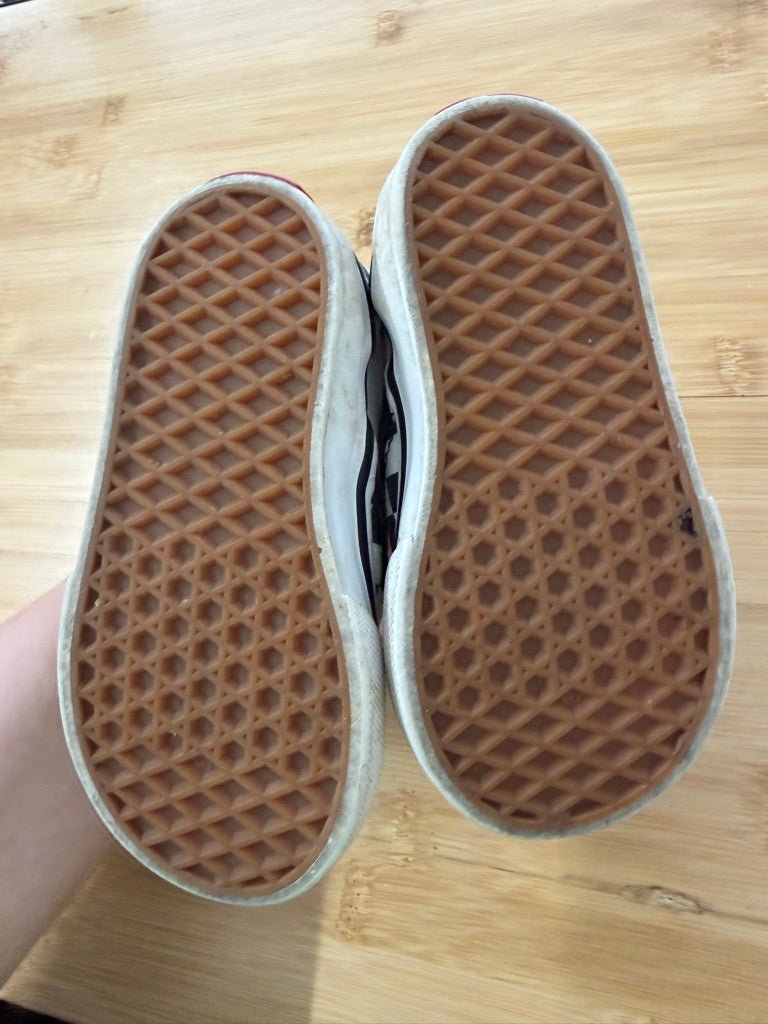 Vans Checker Canvas Shoes – T5 (EU 21) | White & Black | Play - Nest and Sprout-Consignment
