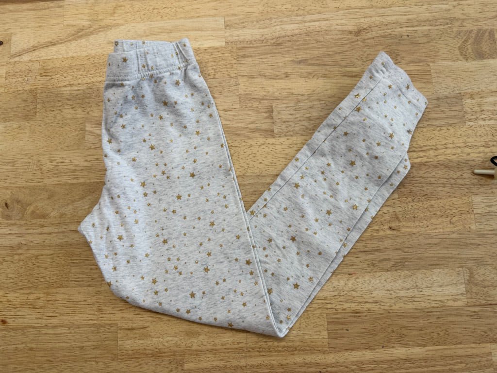 Carters Leggings – 10Y | Light Grey with Gold Stars - Nest and Sprout - Consignment