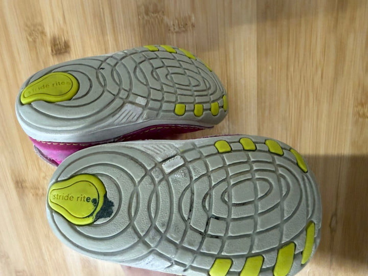 Stride Rite Pink Sneaker – 4 Est. | Tag Hard to Read - Nest and Sprout-Consignment