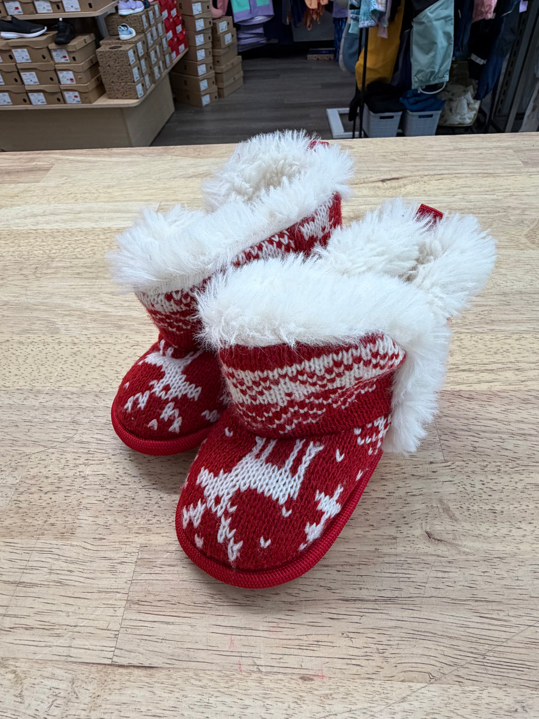Joe Fresh Christmas Knit Slipper Booties – M (12M) | Red | Holiday