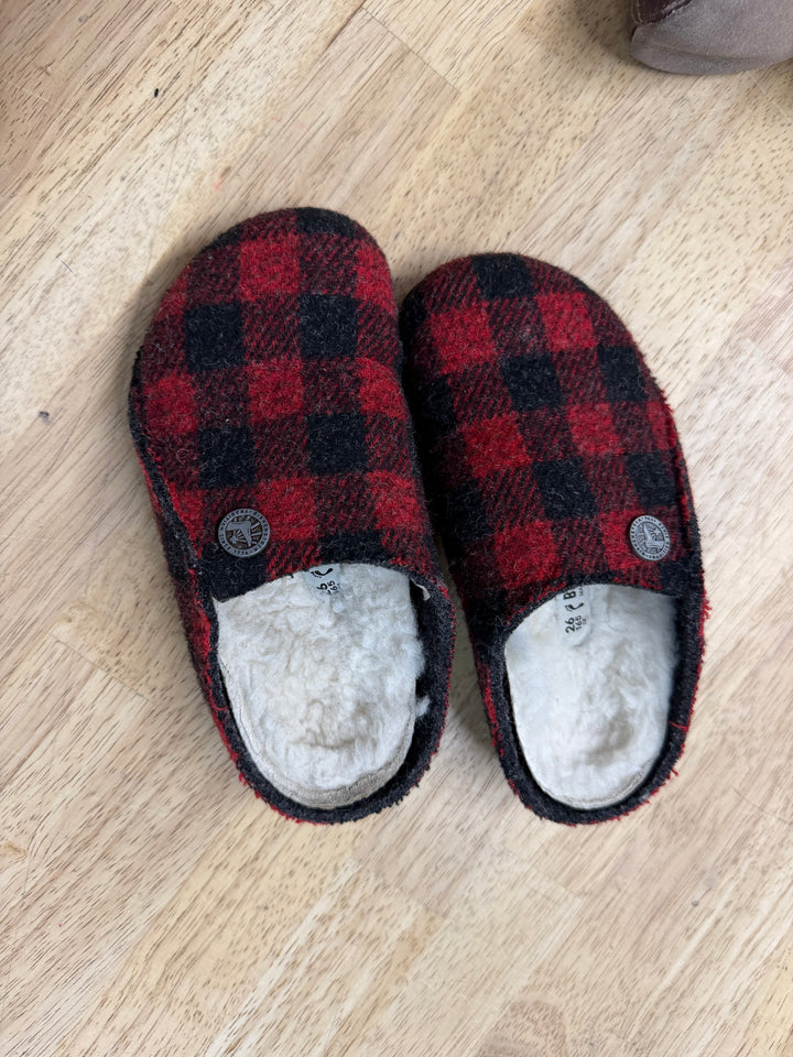 Birkenstock Wool Suede Slippers – EU 26 | Red and Black | Plush