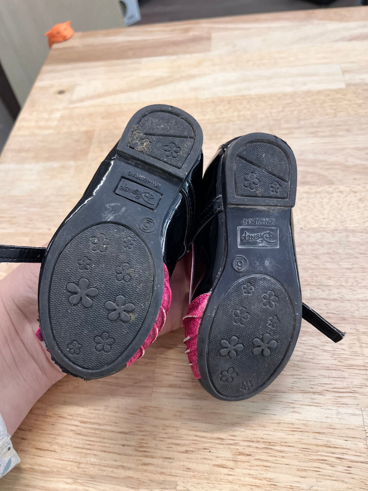 Disney Minnie Mouse Mary Jane Shoes – Size 6