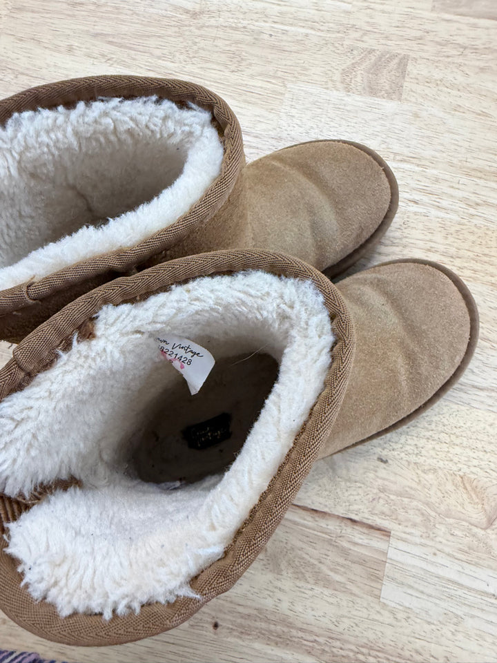 Crown Vintage Sherpa Slip-On Boot – Junior 2 | Chestnut | Ugg Style