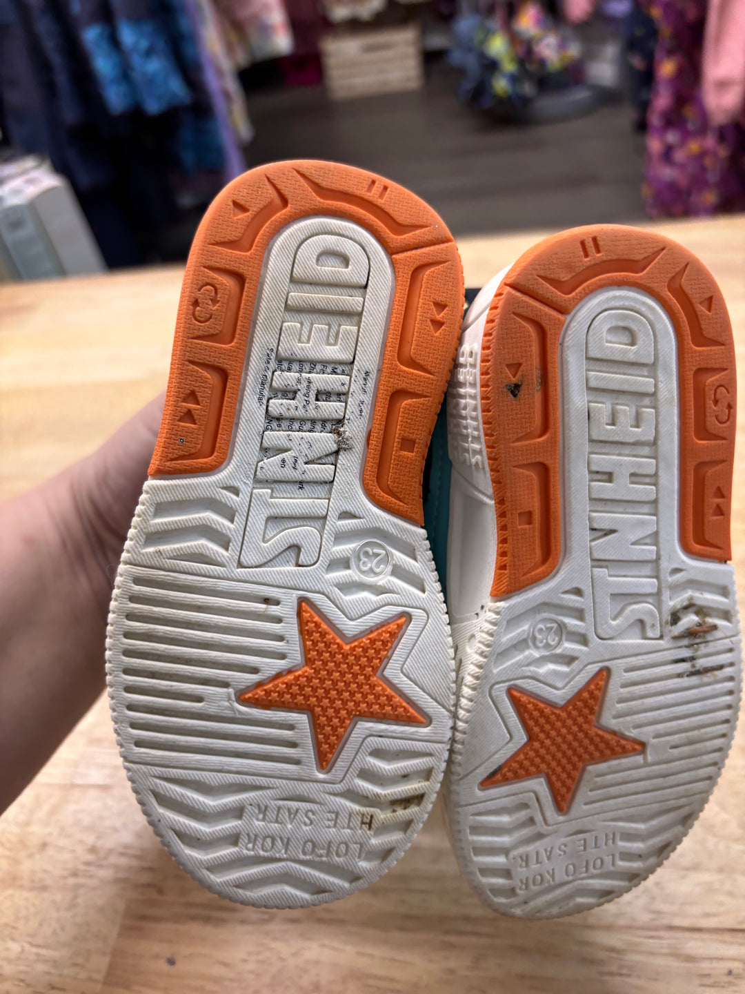 Fashion Sneakers – Size 23