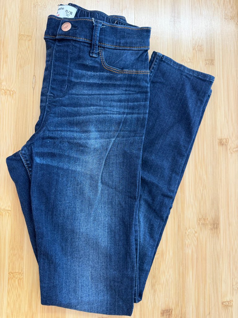 Abercombie Kids Dark Wash Jeans – 15/16 | Medium-Dark Wash | - Nest and Sprout-Consignment