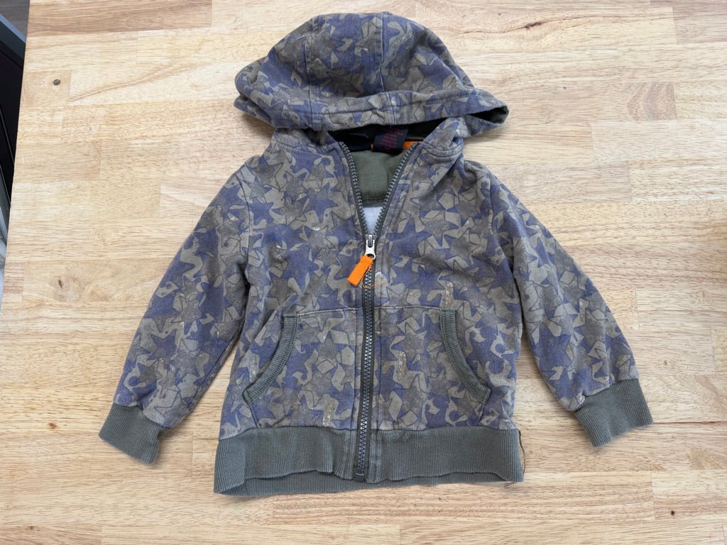 Fierce Frank Shirt – 2T | Camo Star Print - Nest and Sprout - Consignment