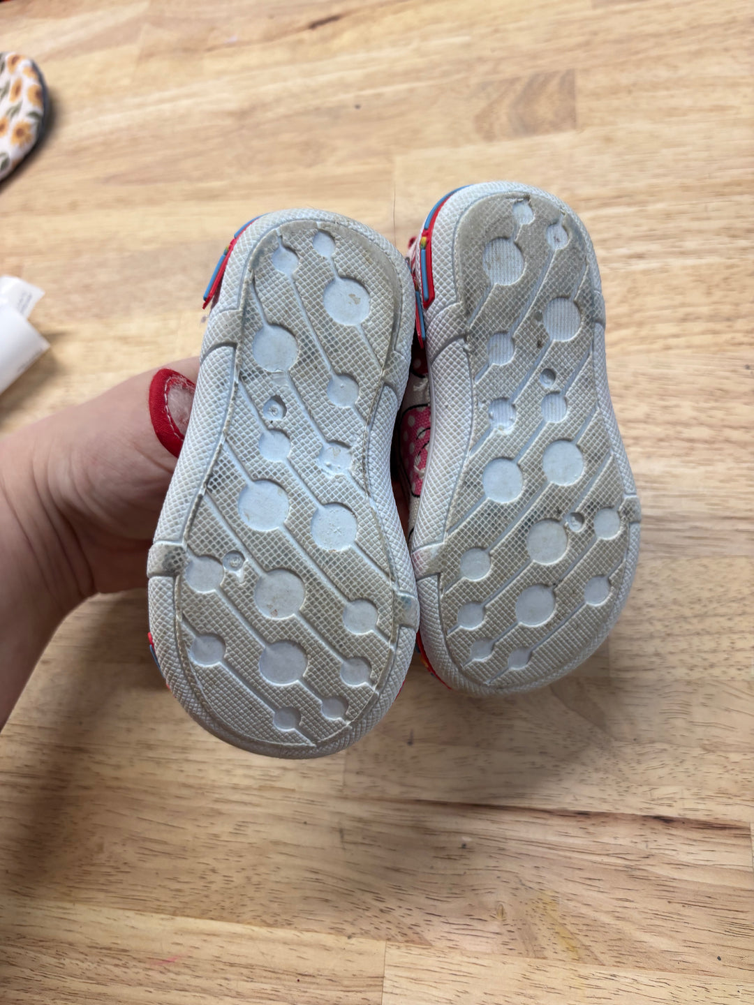 Little Beary Sneakers with Bows (Fits 5/6)