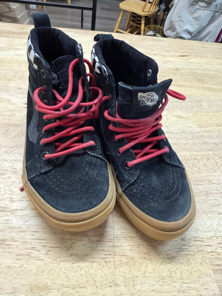 Vans High Tops – 11 | Black | Red Laces