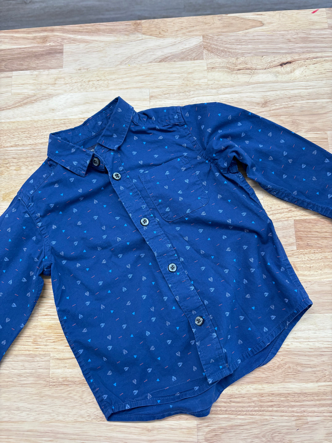 Children's Place 2T Button-Up Shirt