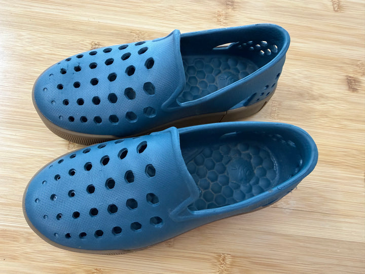 Joybees Outdoor Shoes – Youth 3 | Polyurethane