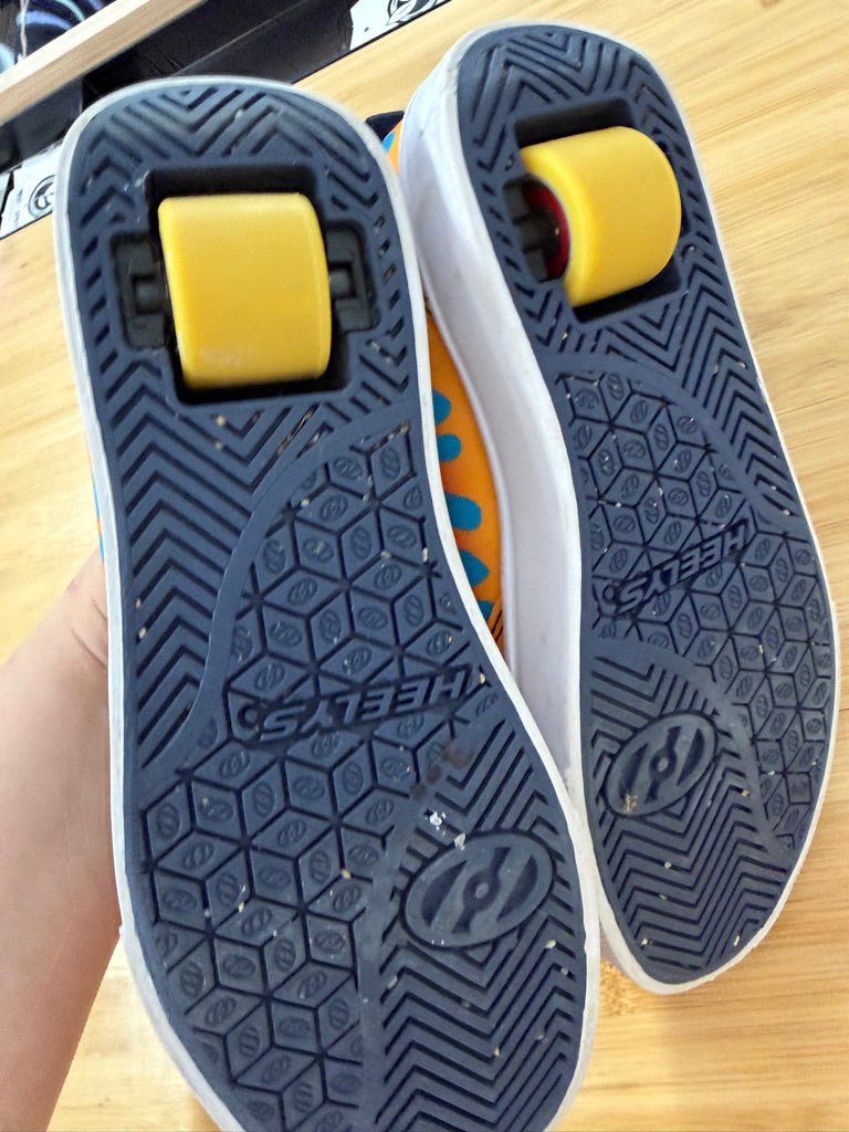 Heelys – Youth 3 | Flame Print Great Condition - Nest and Sprout-Consignment