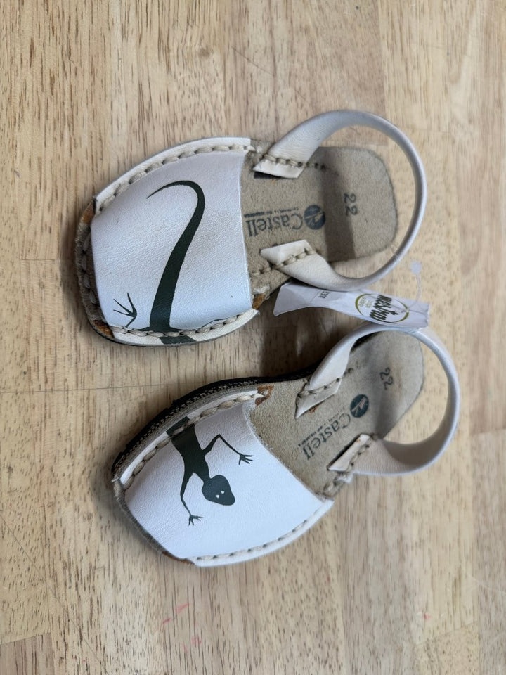 Castelli Sandals Salamander New With Tags | Size 22 - Nest and Sprout - Consignment
